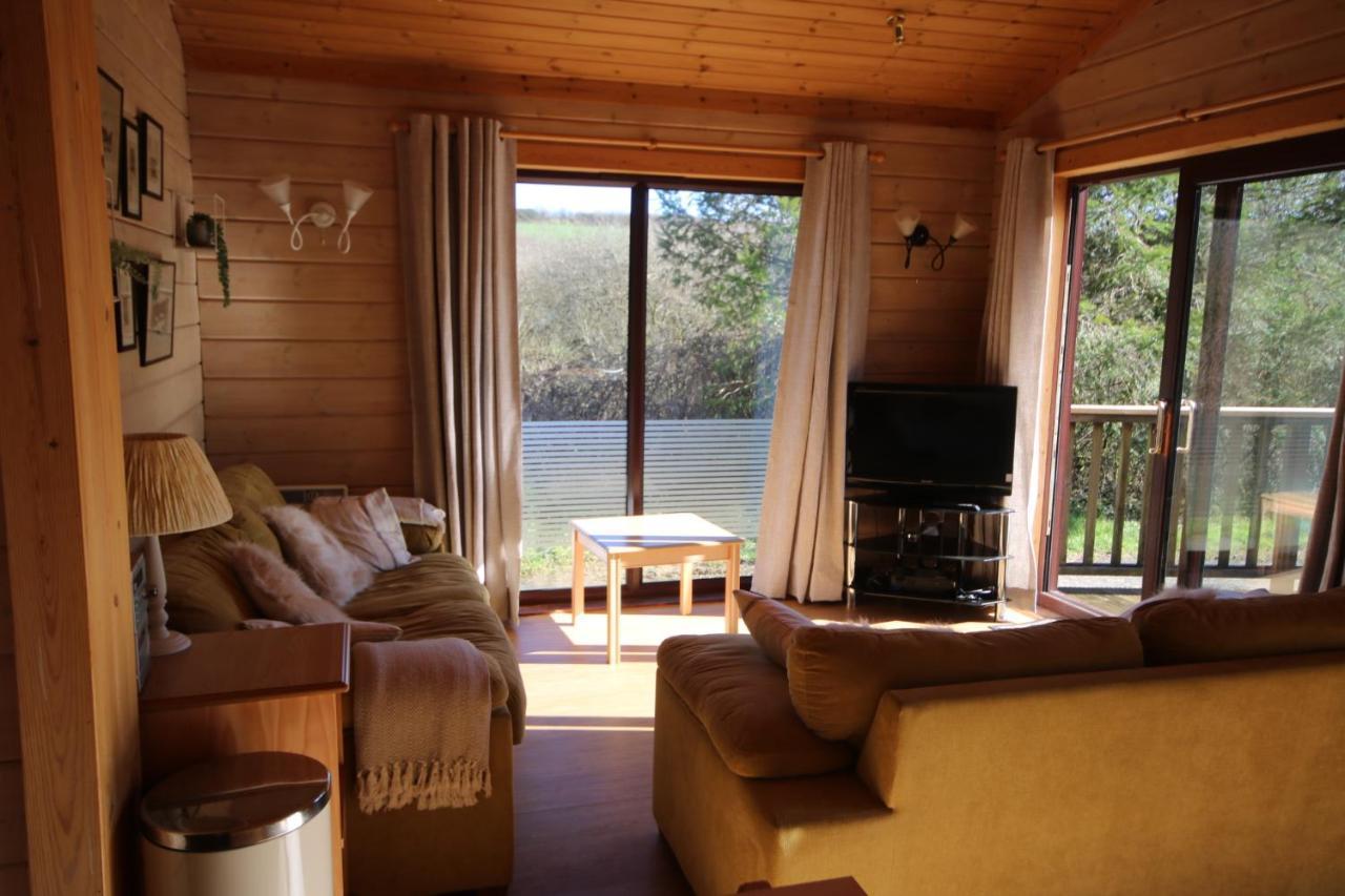 Hartland Hideaway Lodge Woolfardisworthy  Eksteriør bilde